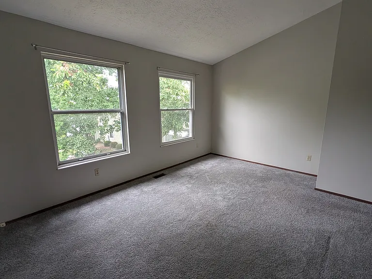 3195 Gracemore Ave — Photo 11