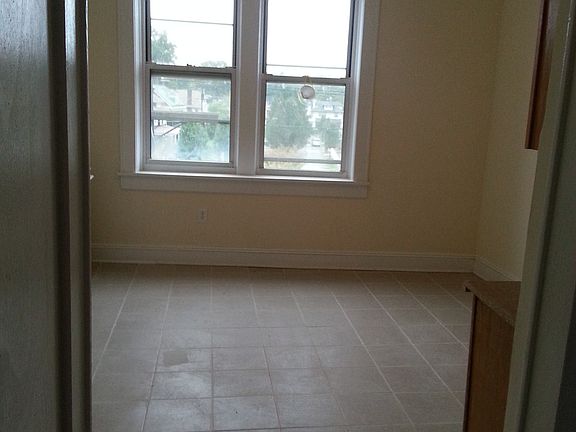 4th image of 1025 N Broad St APT C8