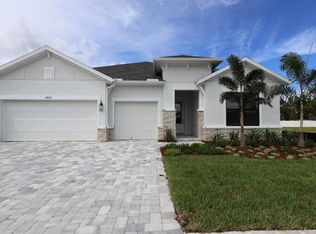 6811 Heron Meadow Dr, Sarasota, FL 34241
