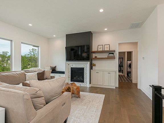 5th image of 6139 S Dollison Avenue