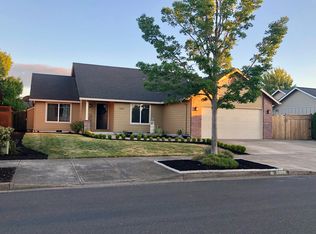 6066 Mondavi Ln, Eugene, OR 97402