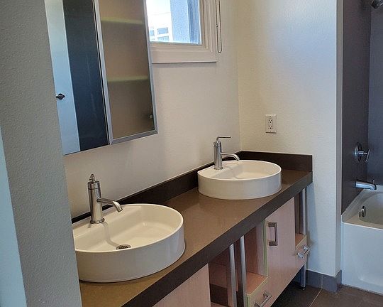 3rd image of 1234 Wilshire Blvd APT 516