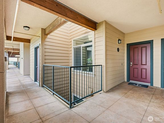 4th image of 2440 S Steele Street #307