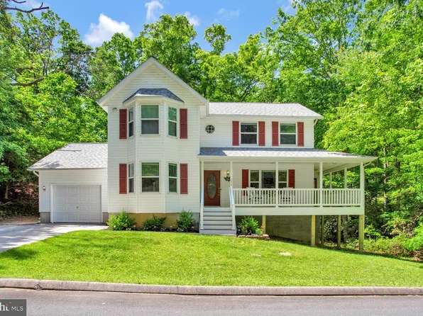 329 Red Cloud Rd, Lusby, MD 20657