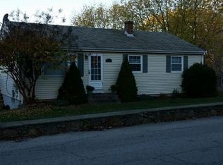 81 Sherry Ave, Bristol, RI 02809