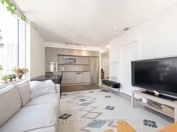 10 York St Unit 1903, Toronto, ON M5J 0E1