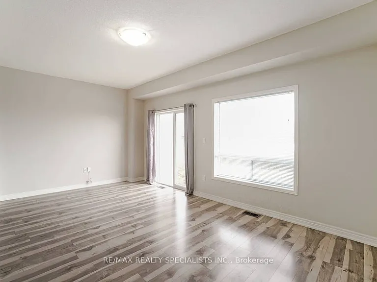 70 Bradbury Rd — Photo 13