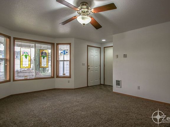 3rd image of 9008 NE 91st St