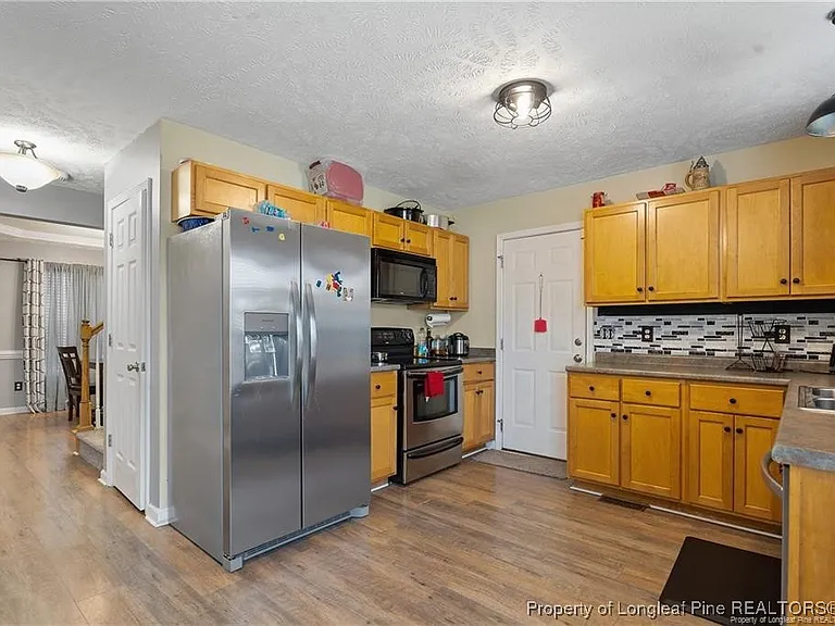 717 Lenoir Dr — Photo 15