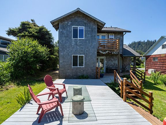 3rd image of 4780 Pacific Ave NW