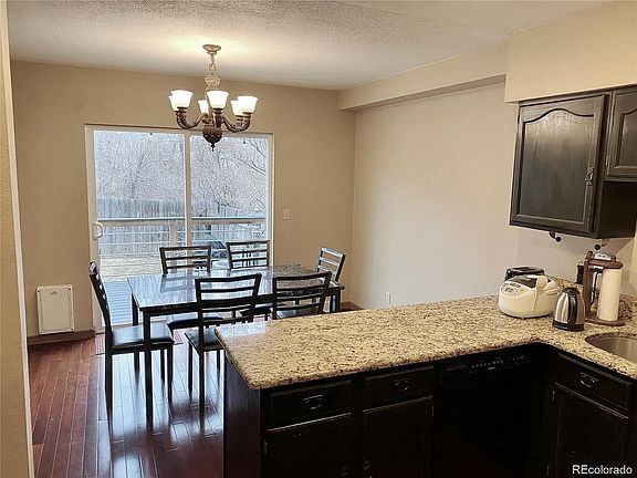 4th image of 1322 Vivian St