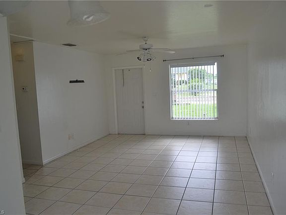 3rd image of 813/815 NE 7th Pl