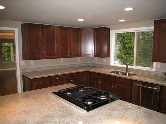 4th image of 11822 111th Ave NE