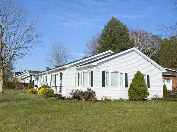 76 1st Ave, Greenville, PA 16125