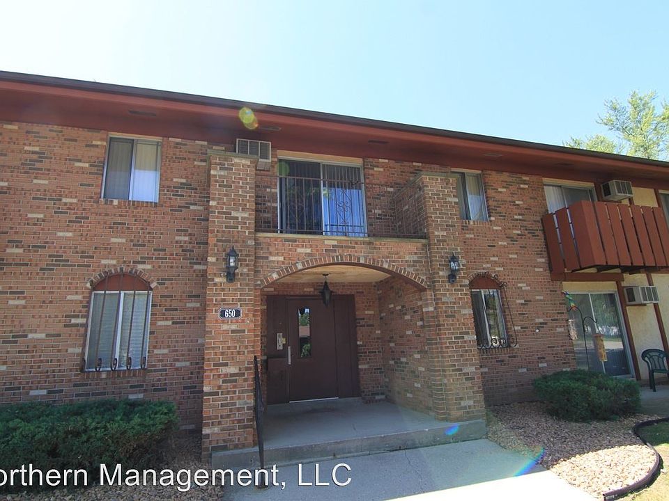 2nd image of 650 E 2nd St APT 8
