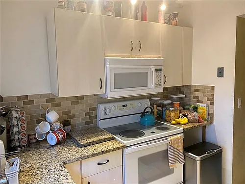 5033 SW 121st Ter #TOWNHOUSE Photo 1