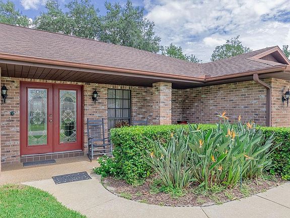 3rd image of 618 N Goodrich Dr