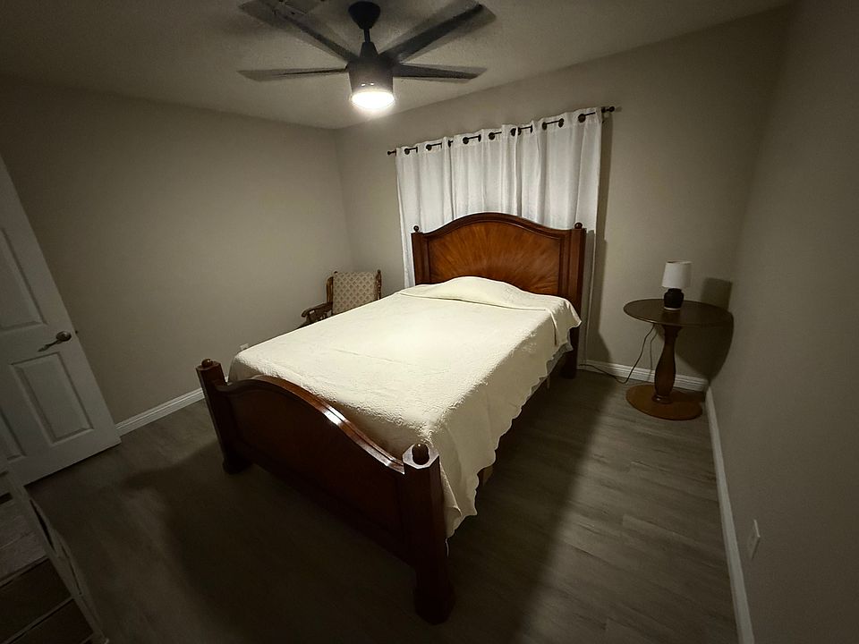 2nd image of 5411 Conville Pl