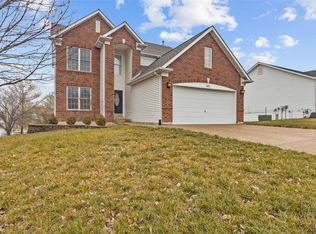 5225 Woosencraft Dr, Wentzville, MO 63385
