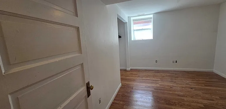 322 E 6th Ave — Photo 18