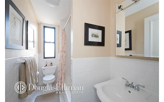 Sold by Douglas Elliman | media 27