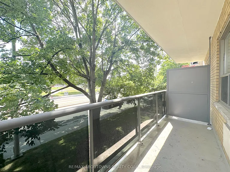 276 Saint Clair Ave W #104 — Photo 10
