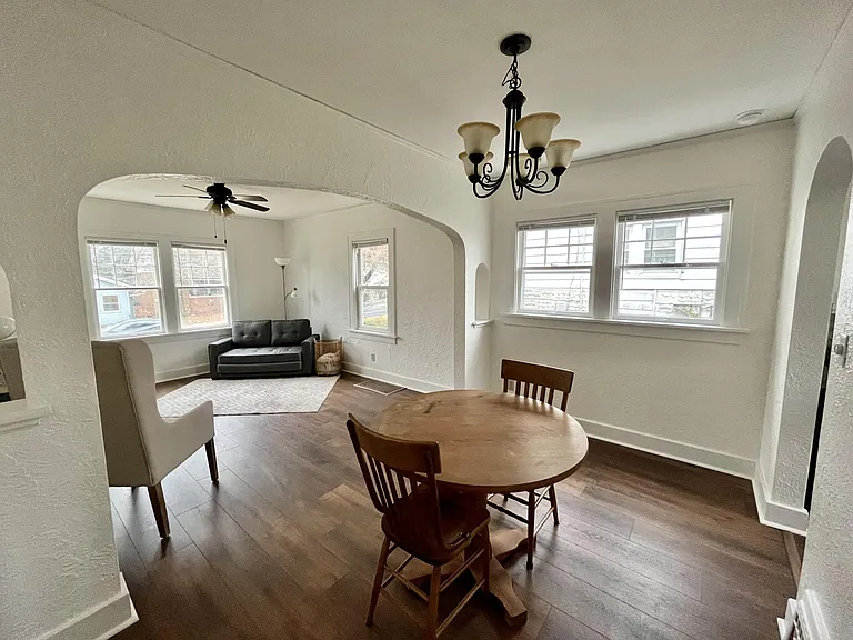 1319 E Lake Ave — Photo 6