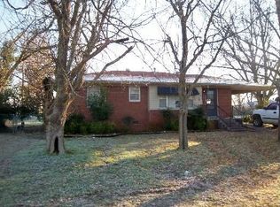 200 Highland Dr, Walnut Ridge, AR 72476