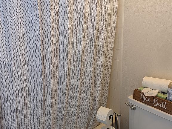 5th image of 24119 Del Monte Dr