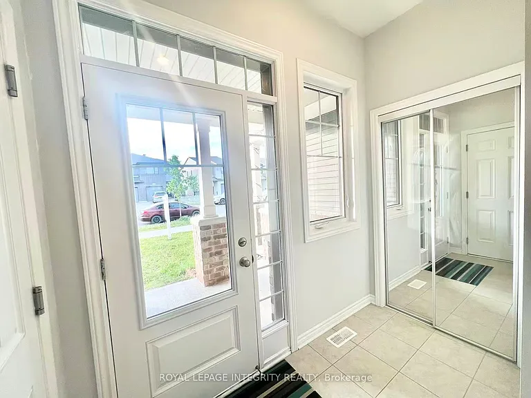 422 Cope Dr — Photo 3