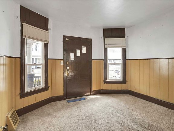 4th image of 1436 W 85th St
