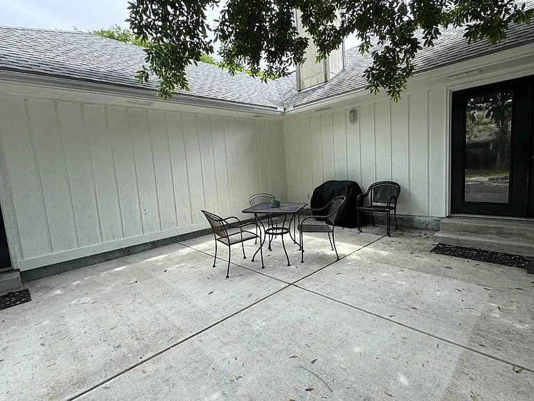 220 Wynnehaven Beach Rd — Photo 32