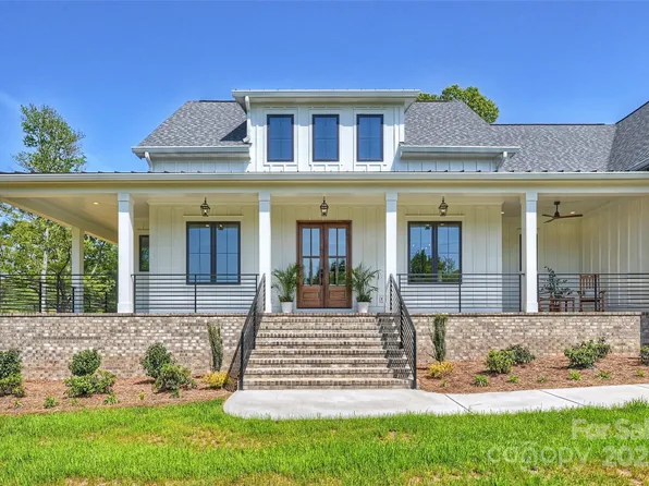 7768 Lynwood Ln, Sherrills Ford, NC 28673