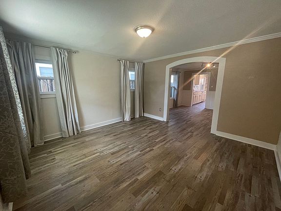 2nd image of 3320 W 5th St