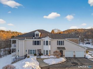 35 Todd St UNIT 302, Hamden, CT 06518