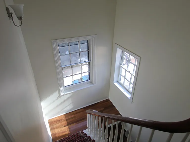 131 N 20th St #4 — Photo 15