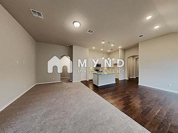 4th image of 720 Red Barn Bend