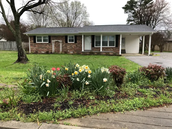 621 N Military St, Loretto, TN 38469