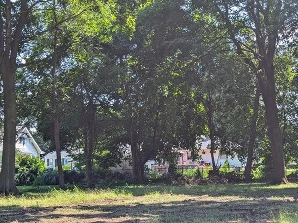707 Seymour Ave, Jackson, MI 49202