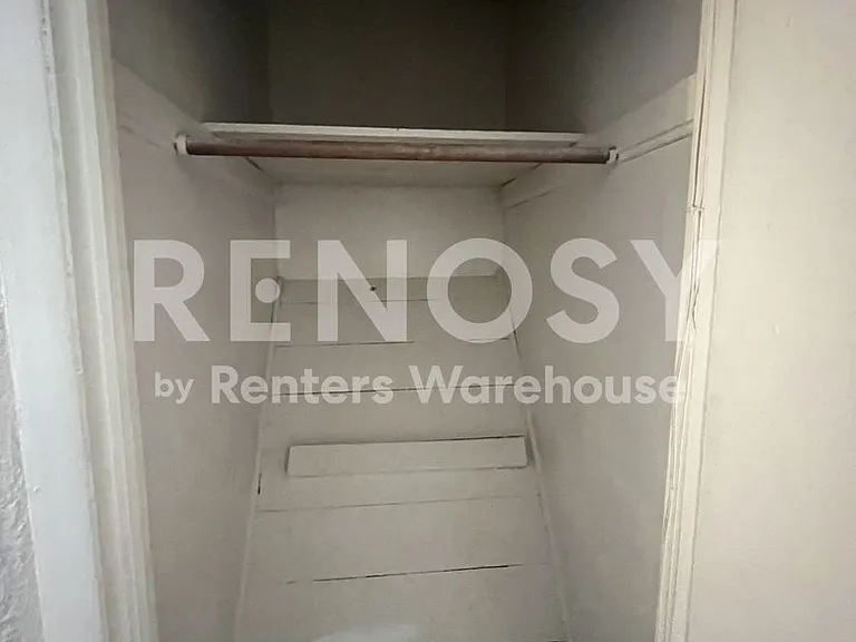 9812 Balboa Dr — Photo 10