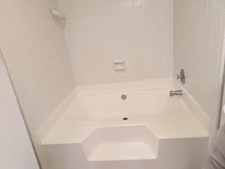 3220 Selwyn Farms Ln #8 — Photo 15