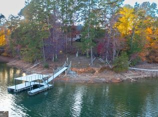 1910 Ahaluna Dr, Gainesville, GA 30501