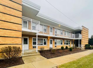 805 Seeley Ave APT 1A, Park Ridge, IL 60068