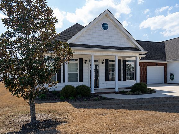 2nd image of 407 Heritage Dr