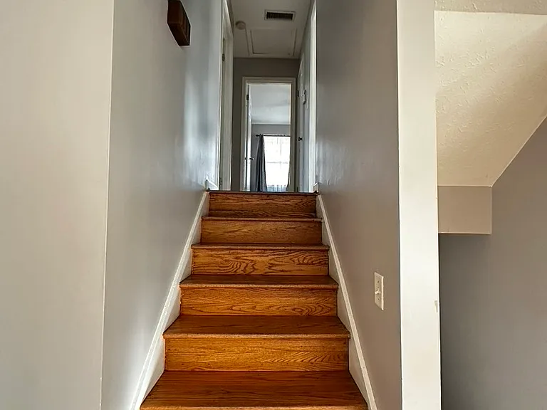 2120 Sandlewood Ln — Photo 14