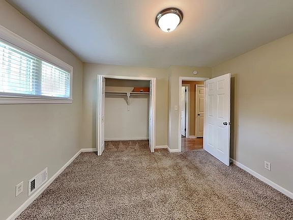 5th image of 709 Birchwood Ln SW