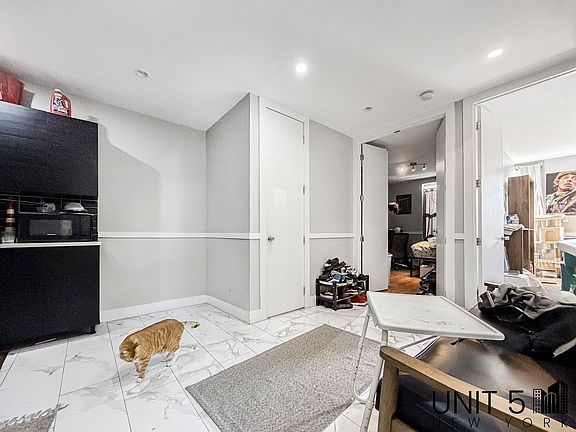 4th image of 1669 Nostrand Ave #2D