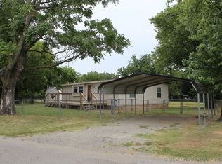 203 W Knisley Ave, Checotah, OK 74426