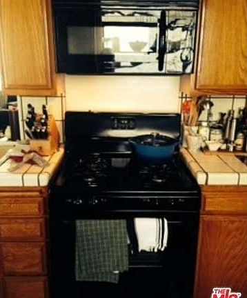 4th image of 625 S Barrington Ave APT 5