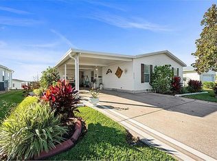 37536 Gill Ave, Zephyrhills, FL 33541